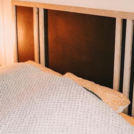 Franc-Bisontin - Unique ! 4 Logements Disponibles 贝桑松 外观 照片