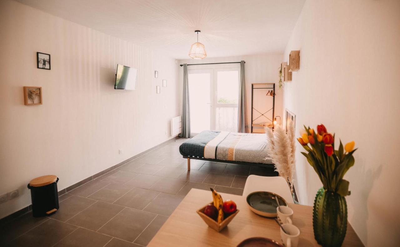 Franc-Bisontin - Unique ! 4 Logements Disponibles 贝桑松 外观 照片