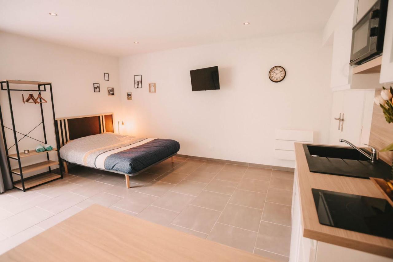 Franc-Bisontin - Unique ! 4 Logements Disponibles 贝桑松 外观 照片