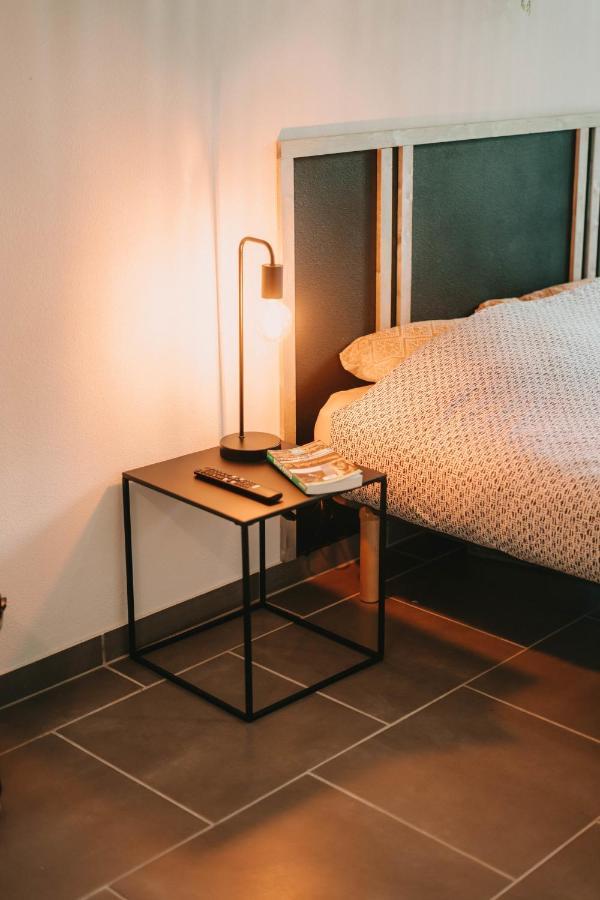 Franc-Bisontin - Unique ! 4 Logements Disponibles 贝桑松 外观 照片